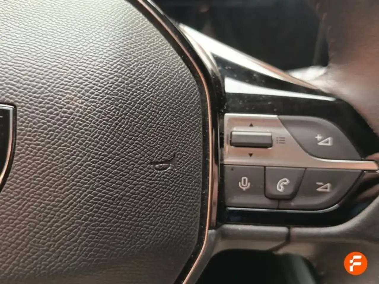 Peugeot 308 1.2 PureTech S&S Allure 130 — Vehicle gallery 14