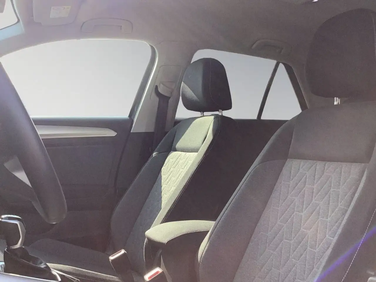 Volkswagen T-Roc 1.5TSI DSG Move AHK — Galerie du véhicule 11