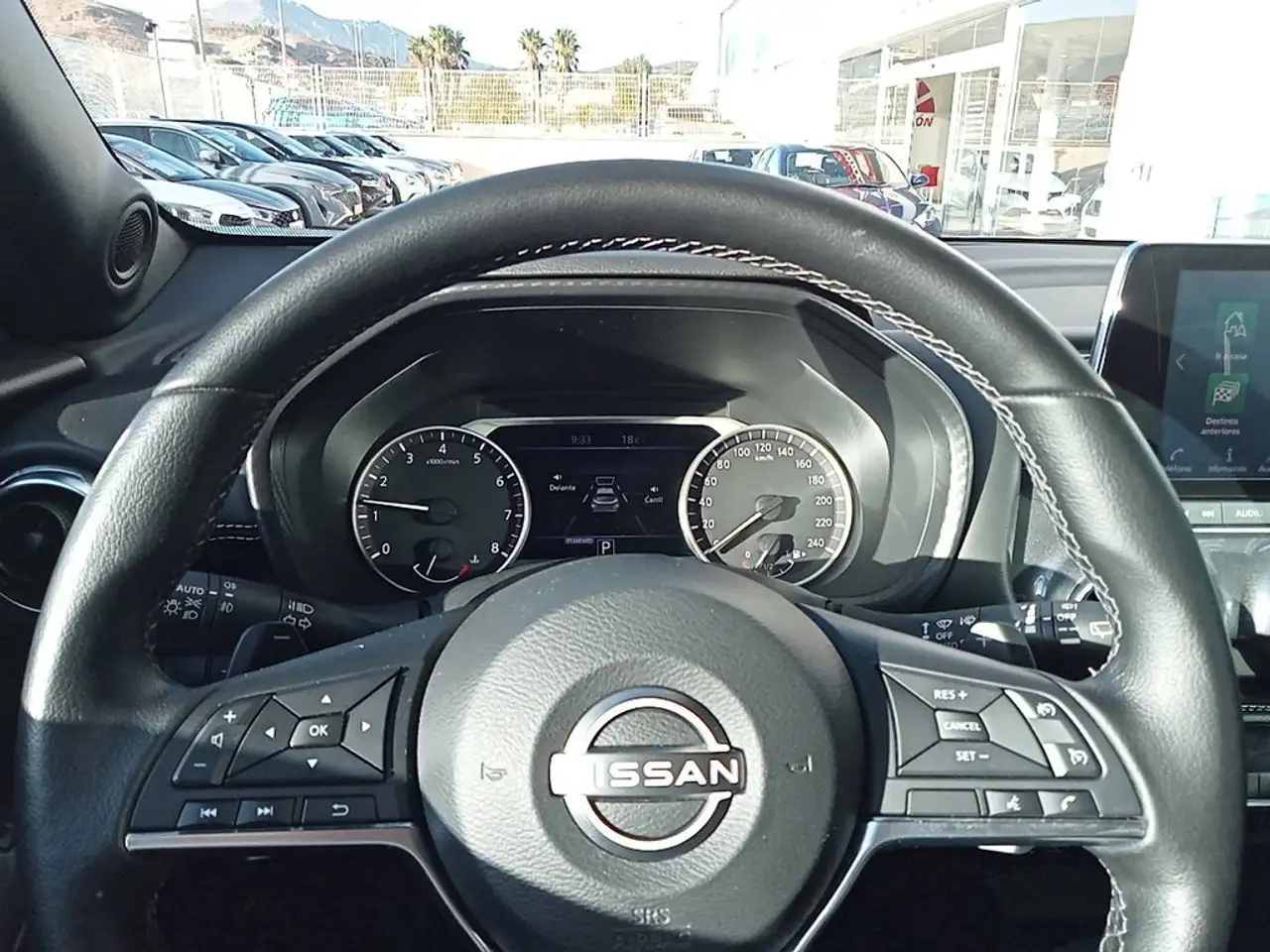 Nissan Juke 1.0 DIG-T N-Connecta 4x2 DCT 7 84kW — Galerie du véhicule 8