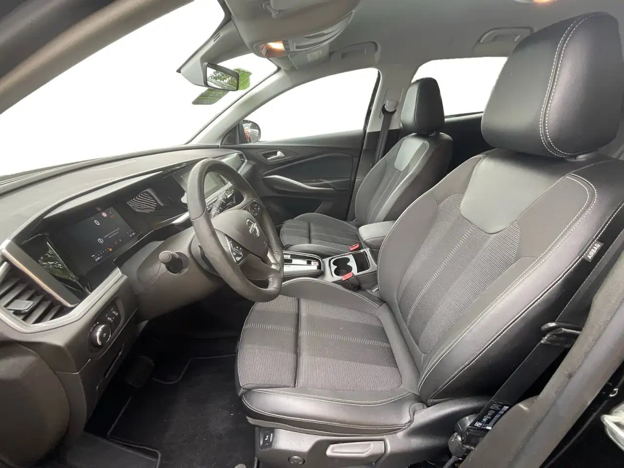 Opel Grandland 1.2 Automatik, Rückfahrkamera, Klima — Galerie du véhicule 11