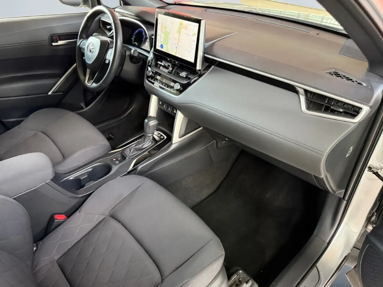Toyota Corolla Cross 2.0 Hybrid Team Deutschland*Pano*AHK* — معرض صور السيارة 20