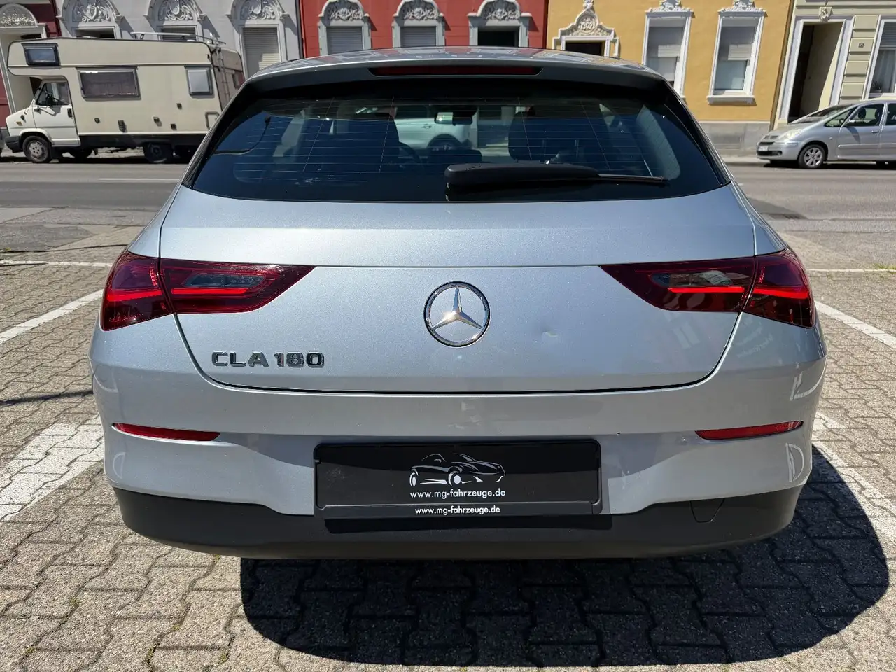 Mercedes-Benz CLA 180 PANO KAMERA AHK TEMPOMAT — Vehicle gallery 4