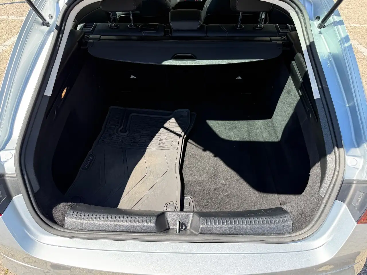 Mercedes-Benz CLA 180 PANO KAMERA AHK TEMPOMAT — Vehicle gallery 16