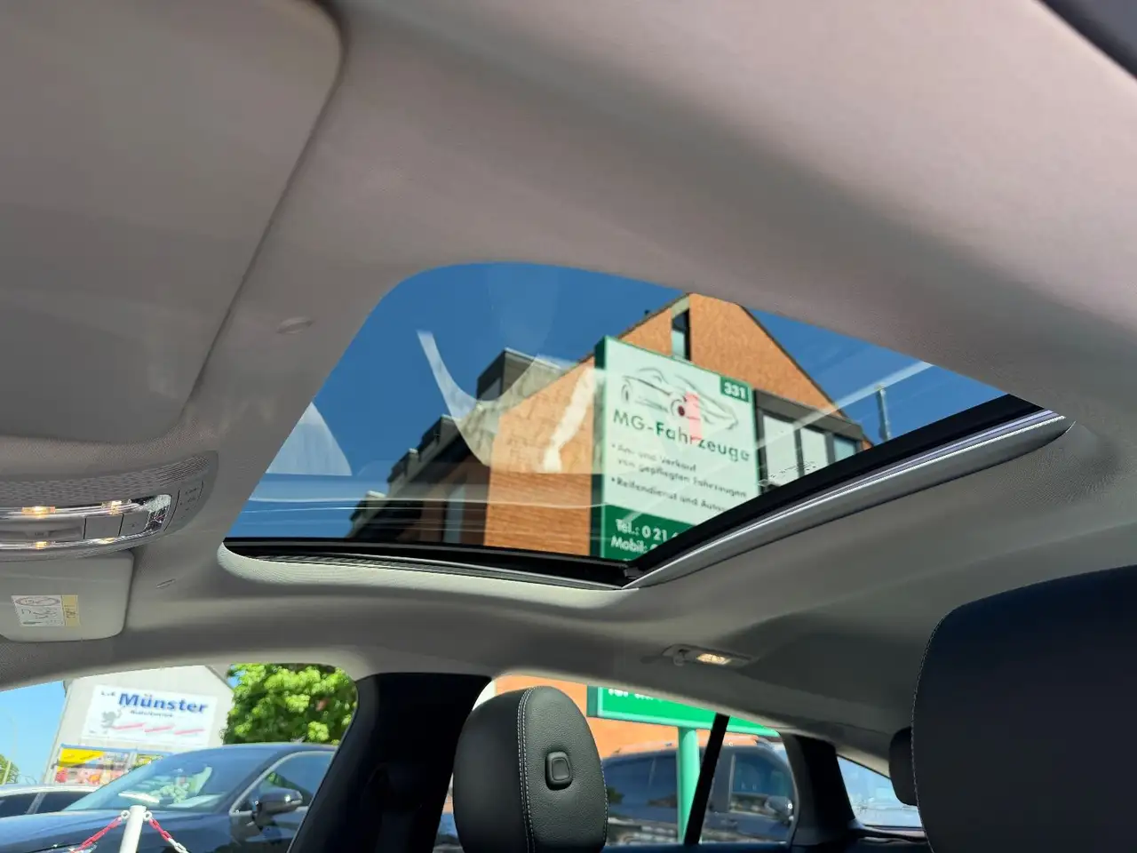 Mercedes-Benz CLA 180 PANO KAMERA AHK TEMPOMAT — Vehicle gallery 11