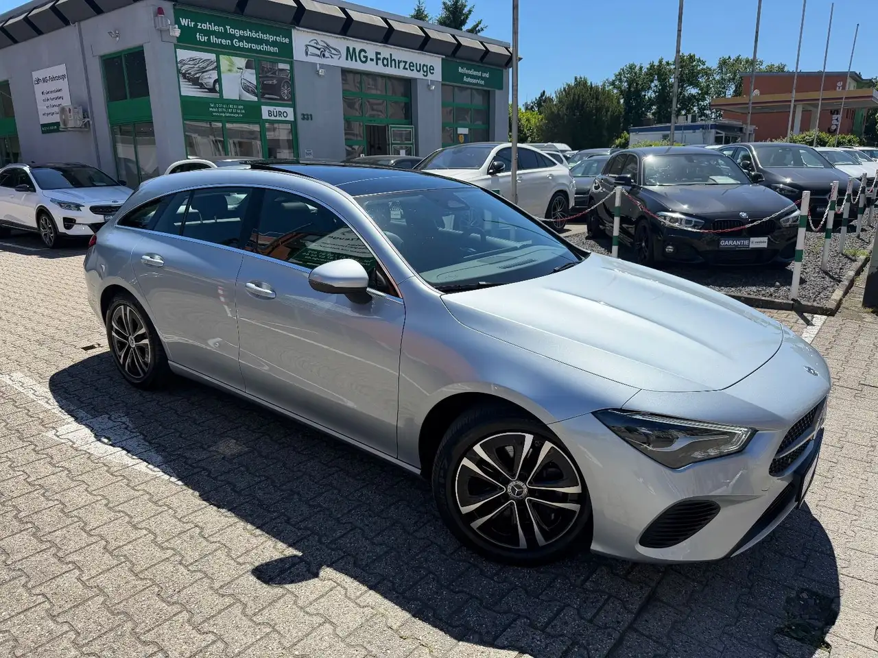 Mercedes-Benz CLA 180 PANO KAMERA AHK TEMPOMAT — Vehicle gallery 2