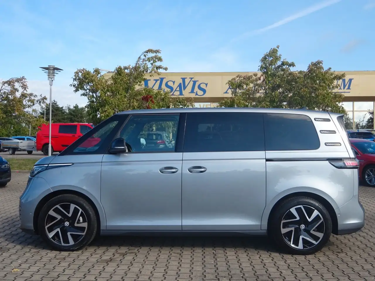 Volkswagen ID. Buzz Bus 286PS Autm. AHK Kamera Pro — معرض صور السيارة 3
