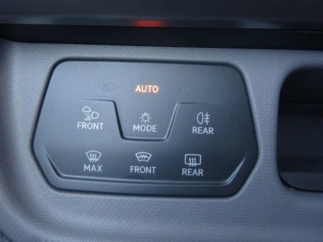 Volkswagen ID. Buzz Bus 286PS Autm. AHK Kamera Pro — معرض صور السيارة 30