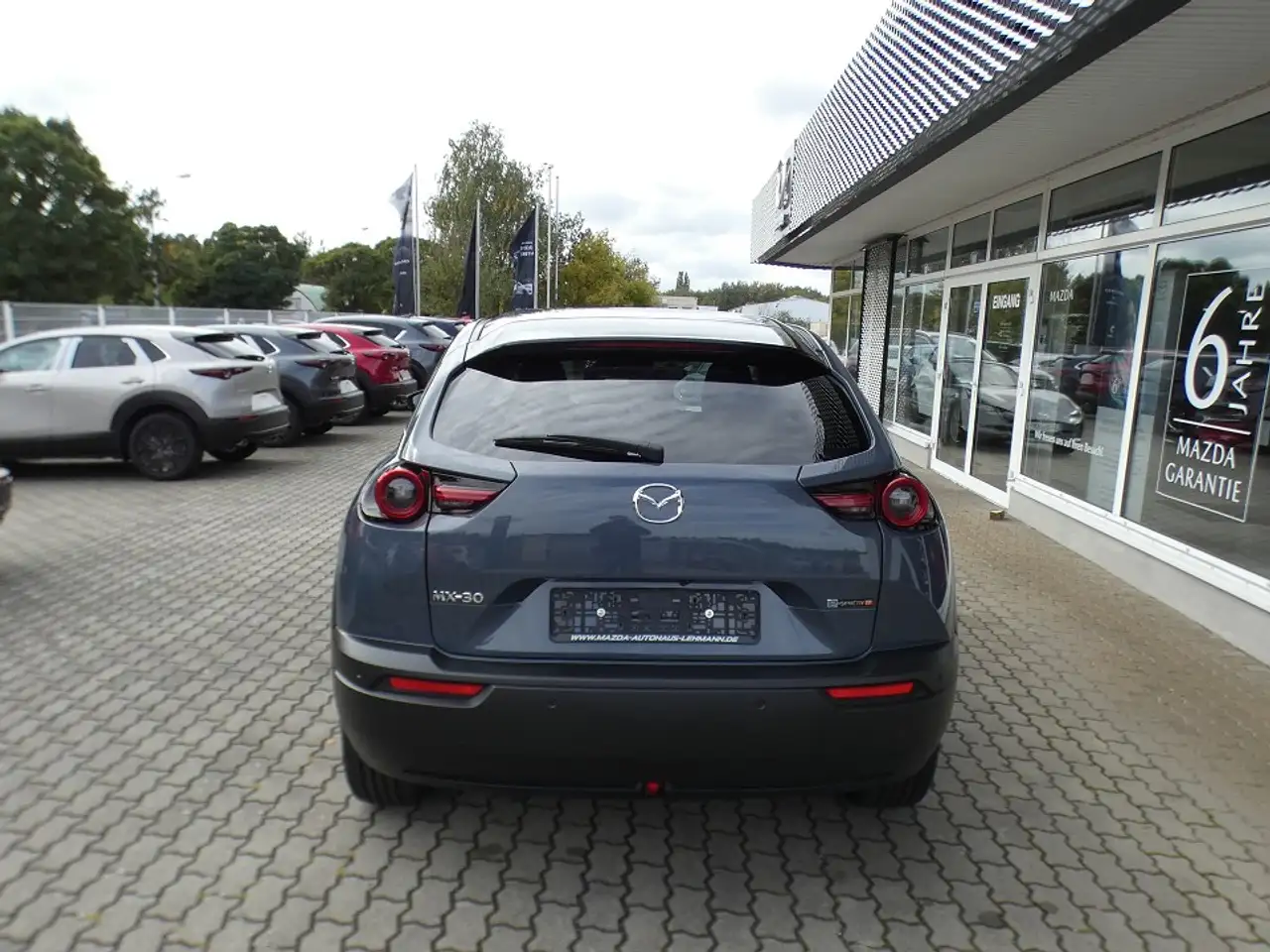 Mazda MX-30 e-SKYACTIV R-EV ADVANTAGE — معرض صور السيارة 6