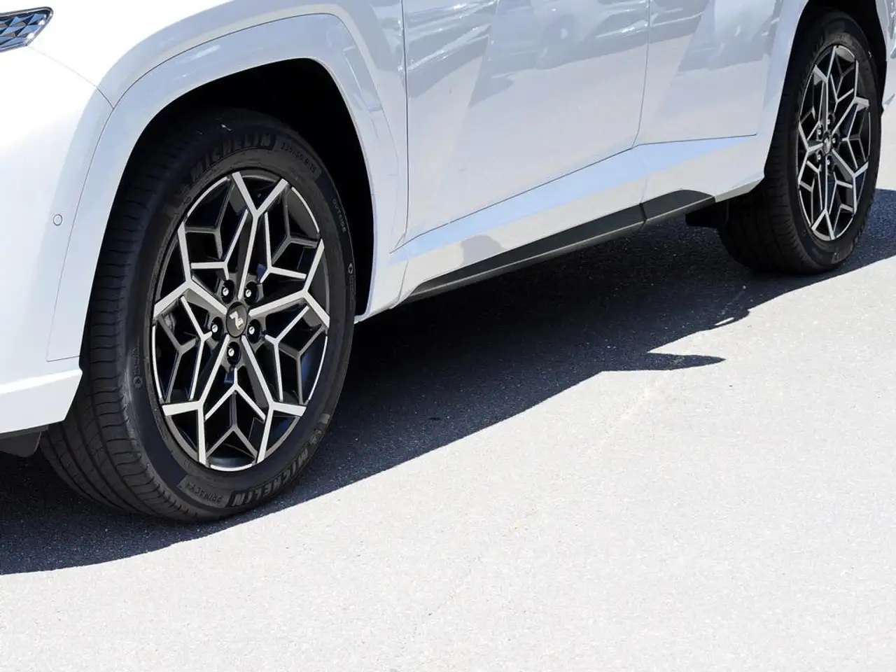 Hyundai TUCSON 1.6 T-GDI N LINE PHEV 4WD SHZ LHZ NAVI — Galerie du véhicule 7