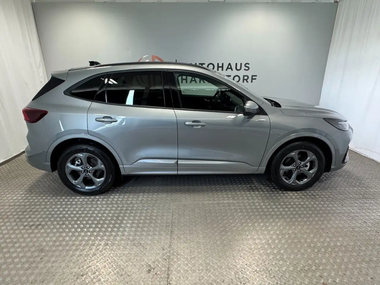 Ford Kuga ST-Line 1.5 AT AHK Navi Pano Kamera — معرض صور السيارة 7