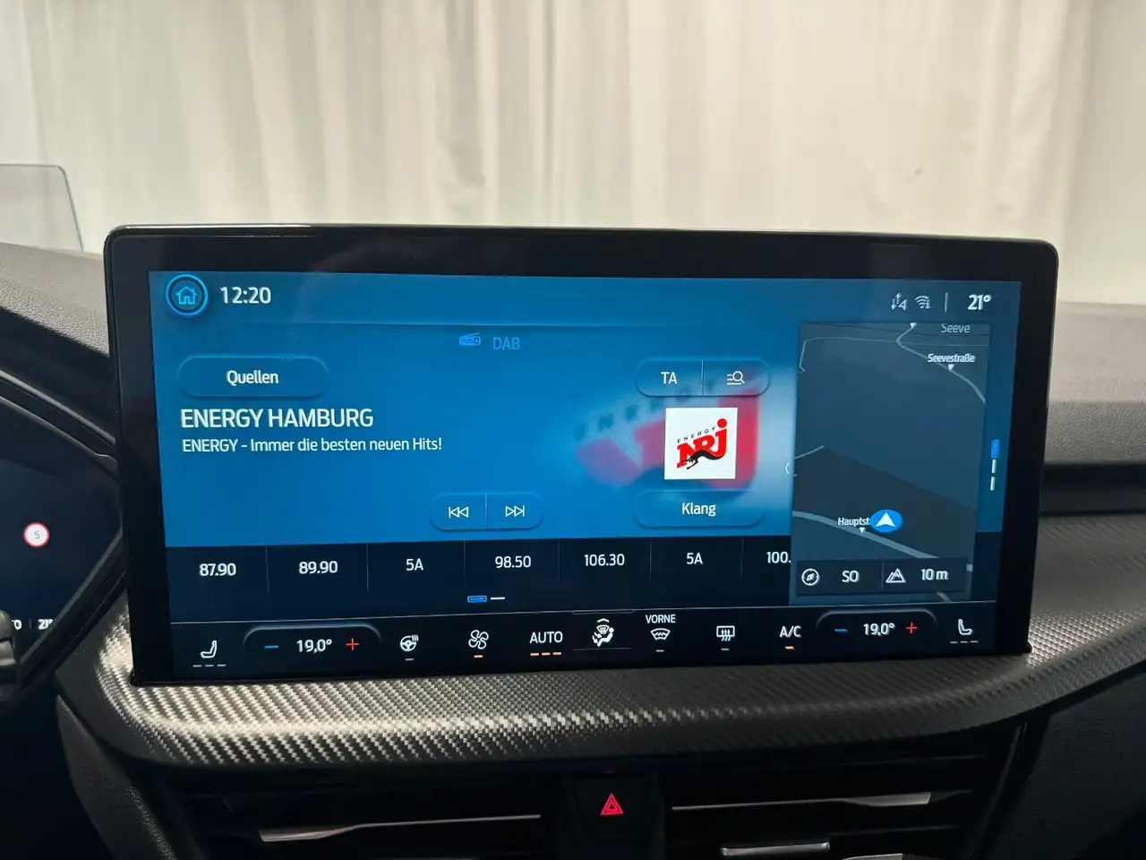 Ford Kuga ST-Line 1.5 AT AHK Navi Pano Kamera — معرض صور السيارة 19