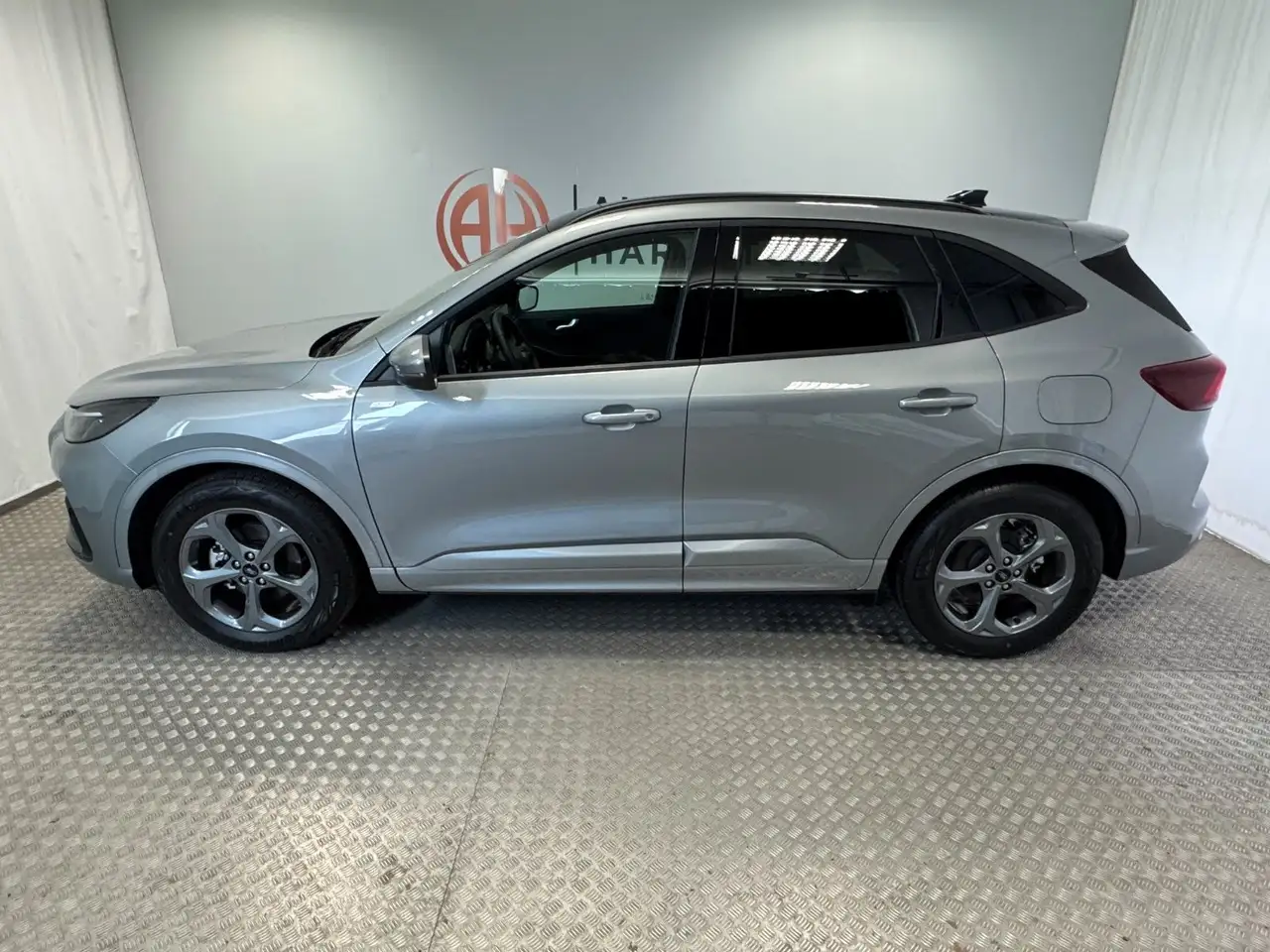 Ford Kuga ST-Line 1.5 AT AHK Navi Pano Kamera — معرض صور السيارة 3