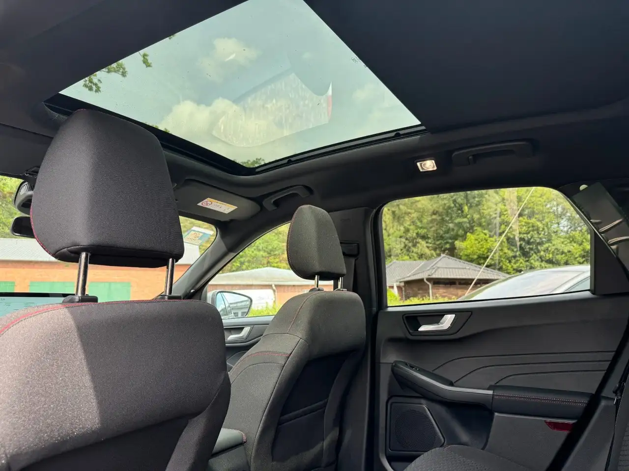 Ford Kuga ST-Line 1.5 AT AHK Navi Pano Kamera — معرض صور السيارة 26