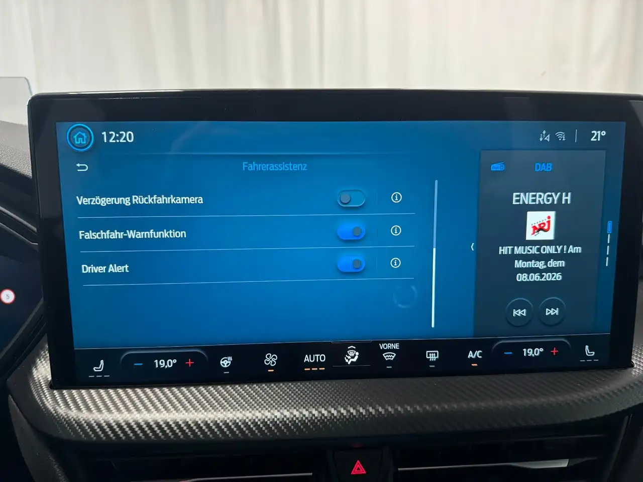 Ford Kuga ST-Line 1.5 AT AHK Navi Pano Kamera — معرض صور السيارة 21
