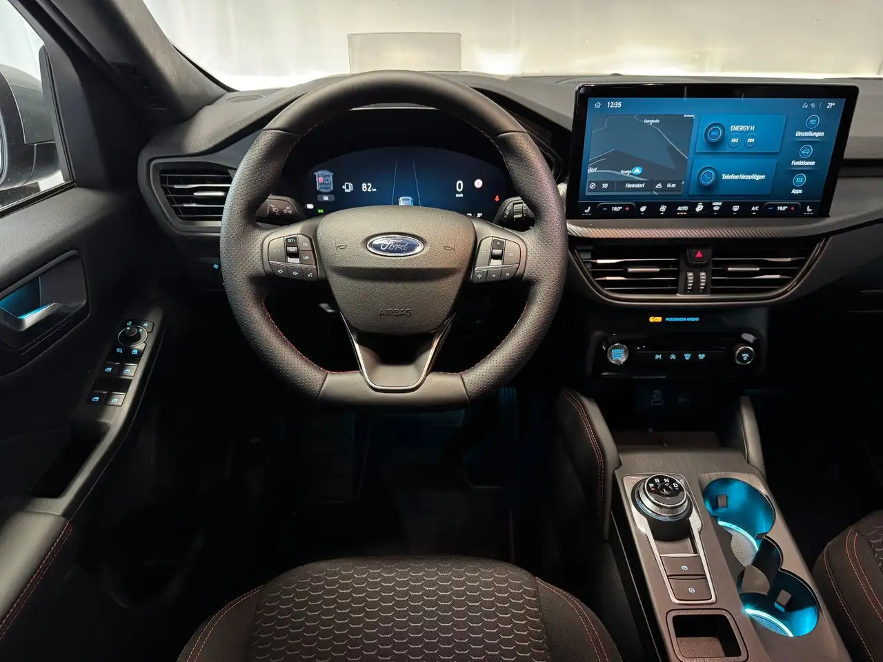 Ford Kuga ST-Line 1.5 AT AHK Navi Pano Kamera — معرض صور السيارة 13