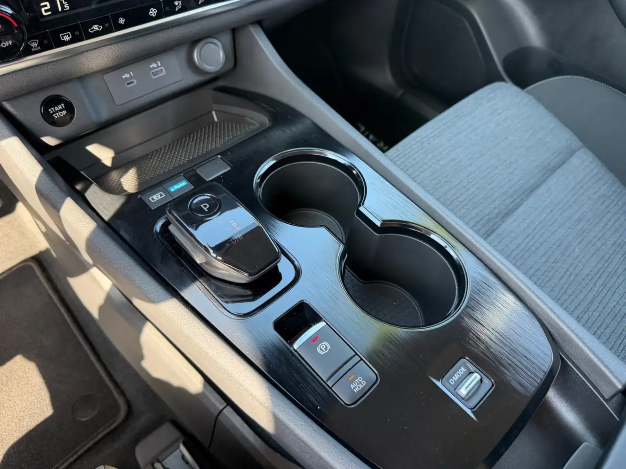 Nissan X-Trail 1.5 VC-T e-Power Acenta ACC+LED+Navi+360 — معرض صور السيارة 25
