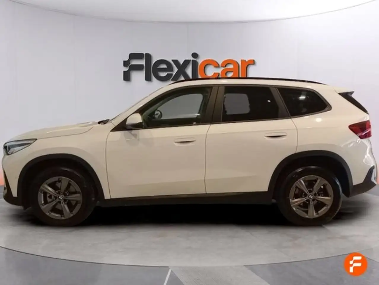 BMW X1 sDrive 18dA — معرض صور السيارة 4
