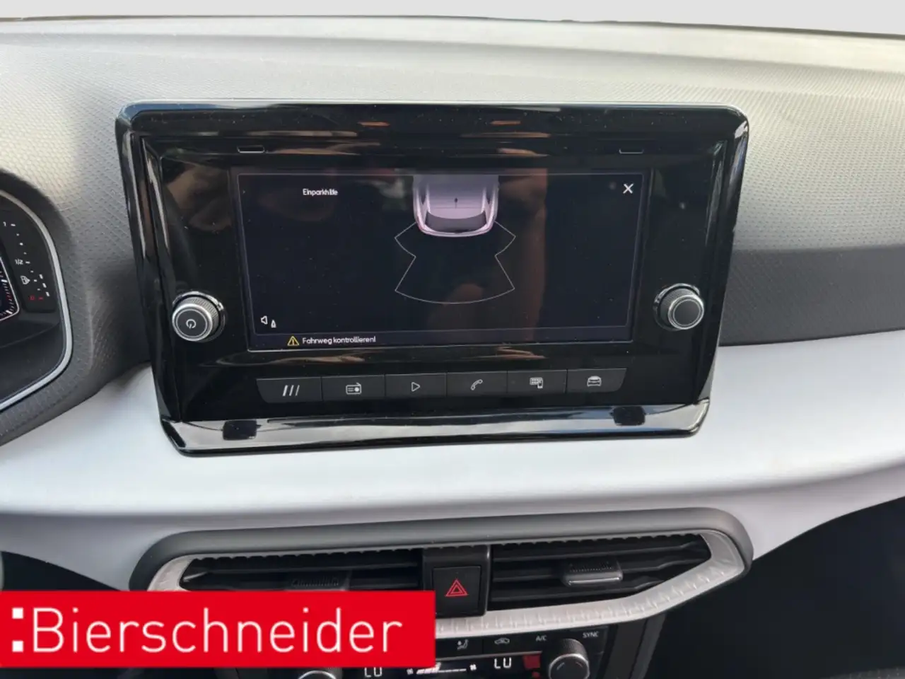 SEAT Ibiza 1.0 TSI Style Edition DAB SHZ PCD FULLLINK — Galerie du véhicule 25