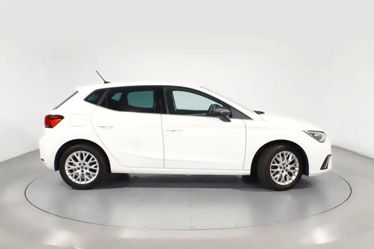 SEAT Ibiza 1.0 TSI S&S Special Edition 110 — معرض صور السيارة 3