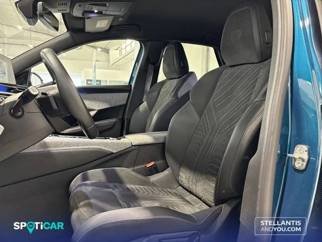 Peugeot 3008 Eléctrico 157kW GT — Galería del vehículo 9