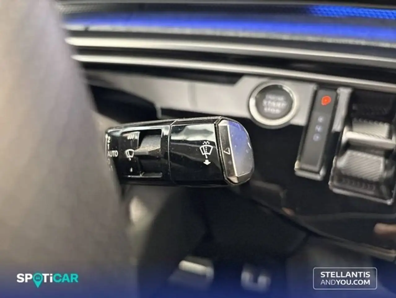 Peugeot 3008 Eléctrico 157kW GT — Galería del vehículo 16
