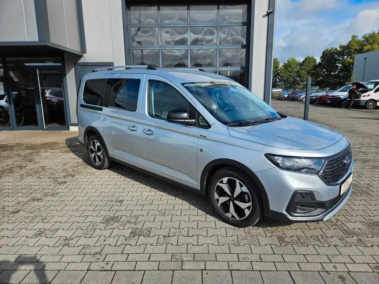 Ford Grand Tourneo Connect Active 7 Sitz — Rhede