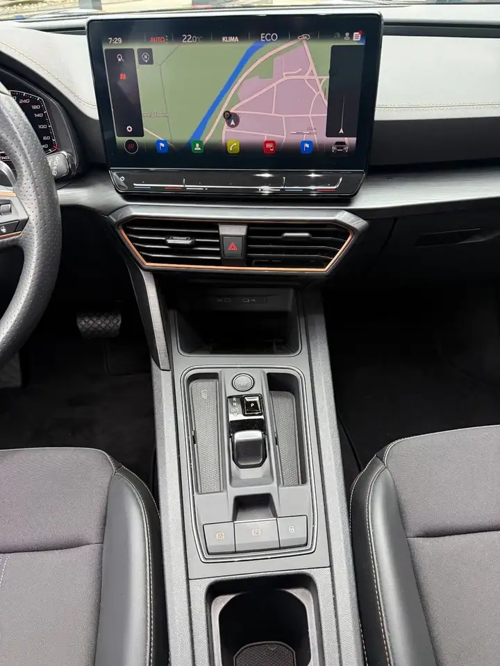 CUPRA Formentor Basis e-Hybrid ACC LED 150KW GARANTIE — Vehicle gallery 18
