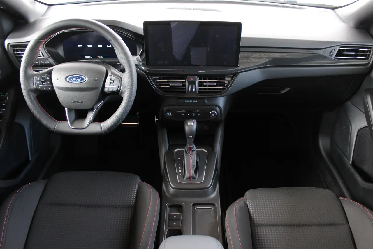 Ford Focus ST-Line X 1,0EcoBoost*Automatik*Pano*ACC*B&O*LED* — Vehicle gallery 10