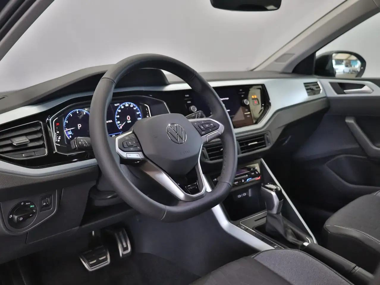 Volkswagen Taigo Goal 1.0 TSI DSG+NAVI+KAMERA+ACC+MFL — معرض صور السيارة 2