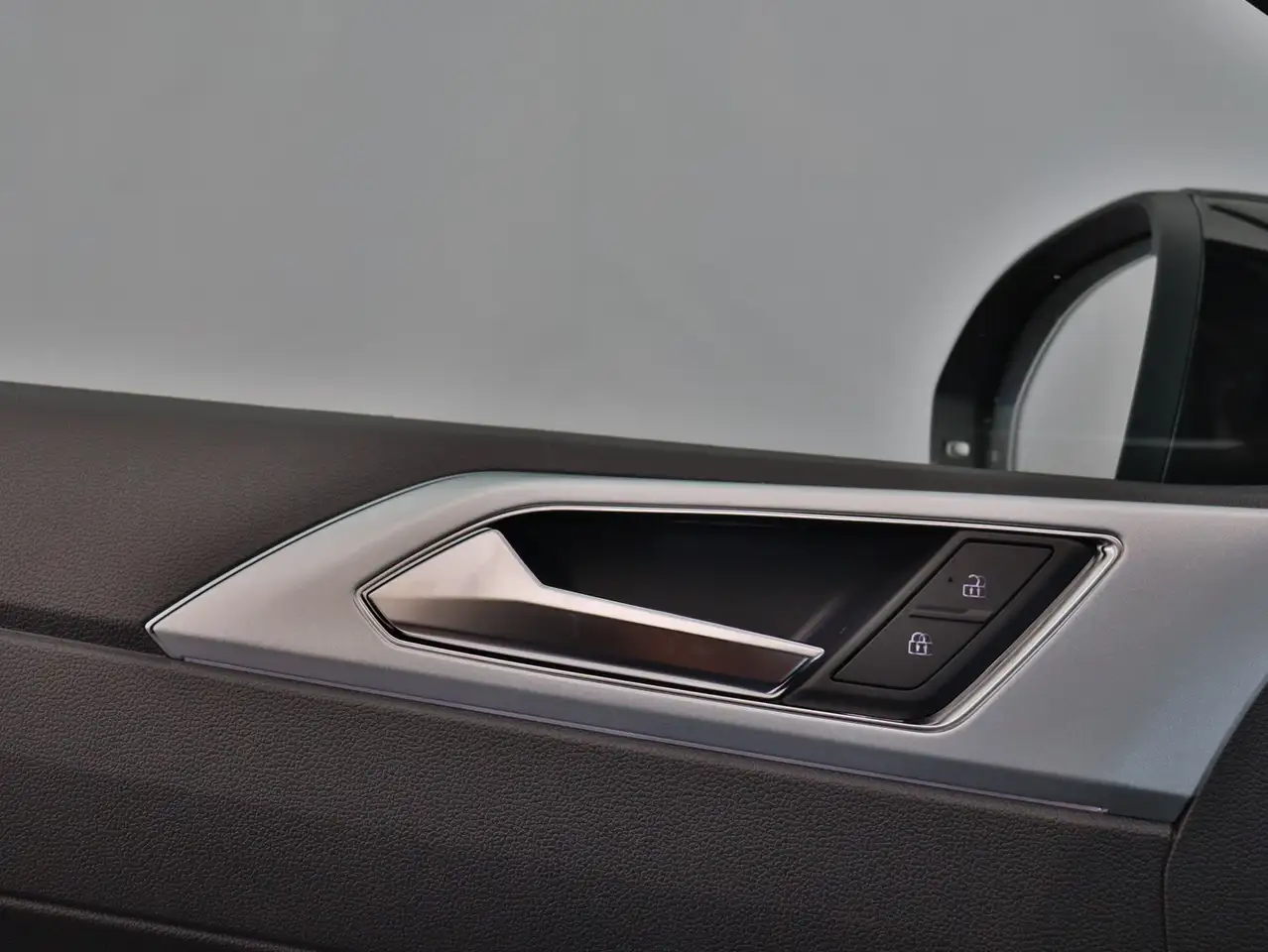 Volkswagen Taigo Goal 1.0 TSI DSG+NAVI+KAMERA+ACC+MFL — معرض صور السيارة 14