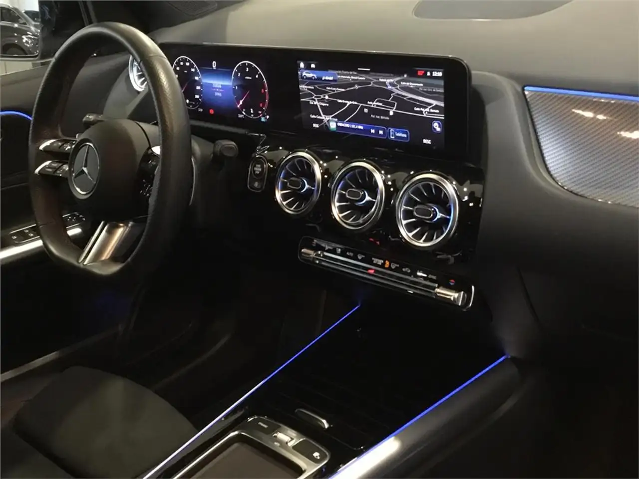 Mercedes-Benz GLA 200 D — Galerie du véhicule 11