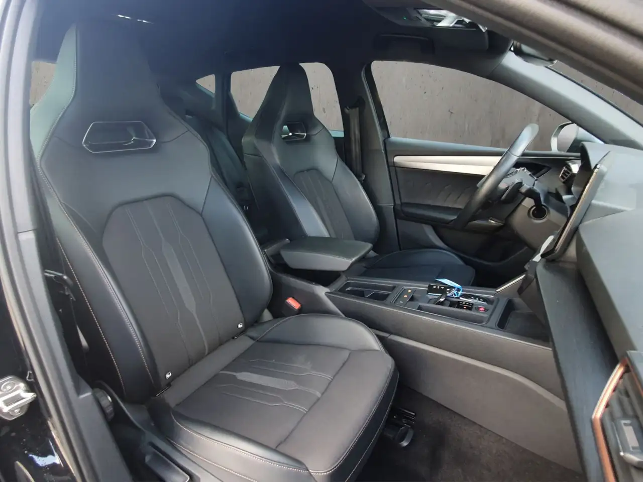 CUPRA Leon 2.0 TSI VZ Navigationssystem Sprachsteuerun — معرض صور السيارة 16