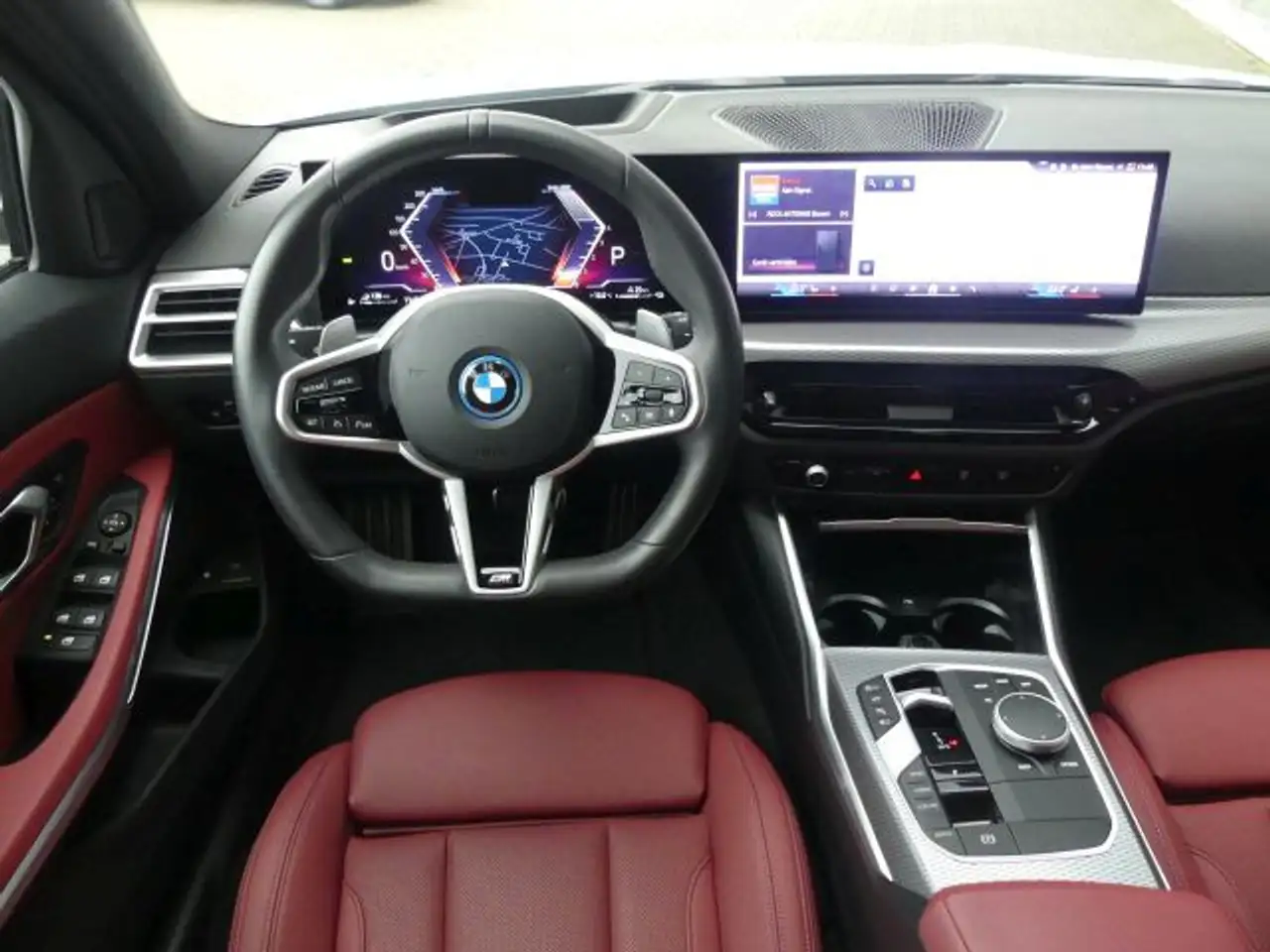 BMW 330 e Tour M Sportp Pano°Ad.LED°AHK°el.Sitze°18 — Vehicle gallery 15