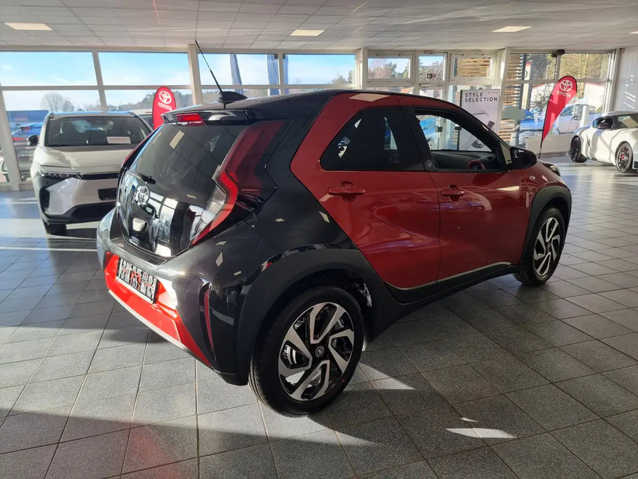 Toyota Aygo X 1.0 Team D — Vehicle gallery 20