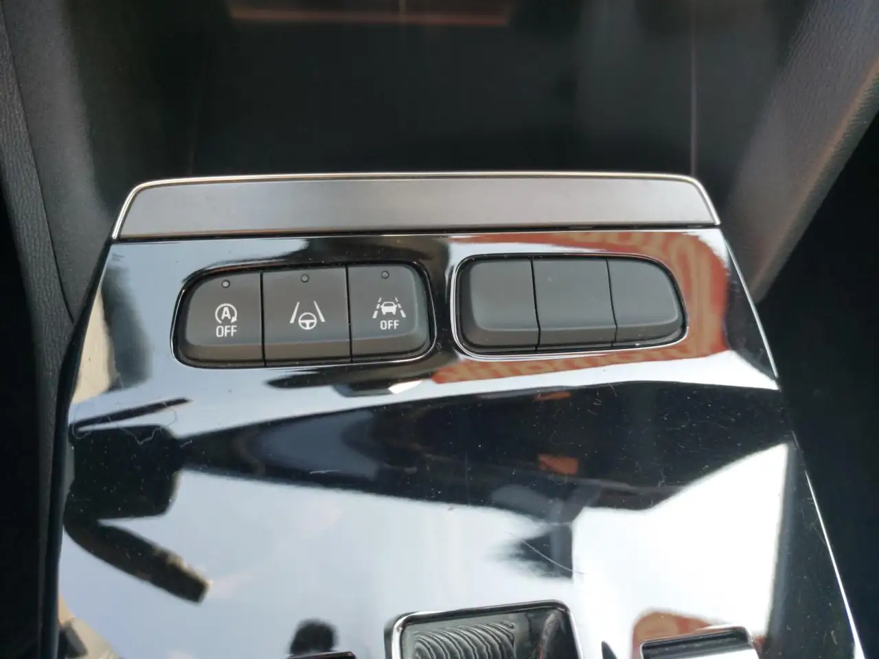Opel Mokka Ultimate Android Auto Metallic — Vehicle gallery 19