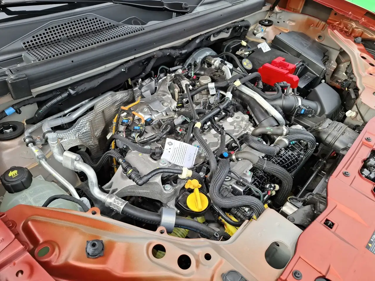 Dacia Duster Extreme TCe 130 — Vehicle gallery 37