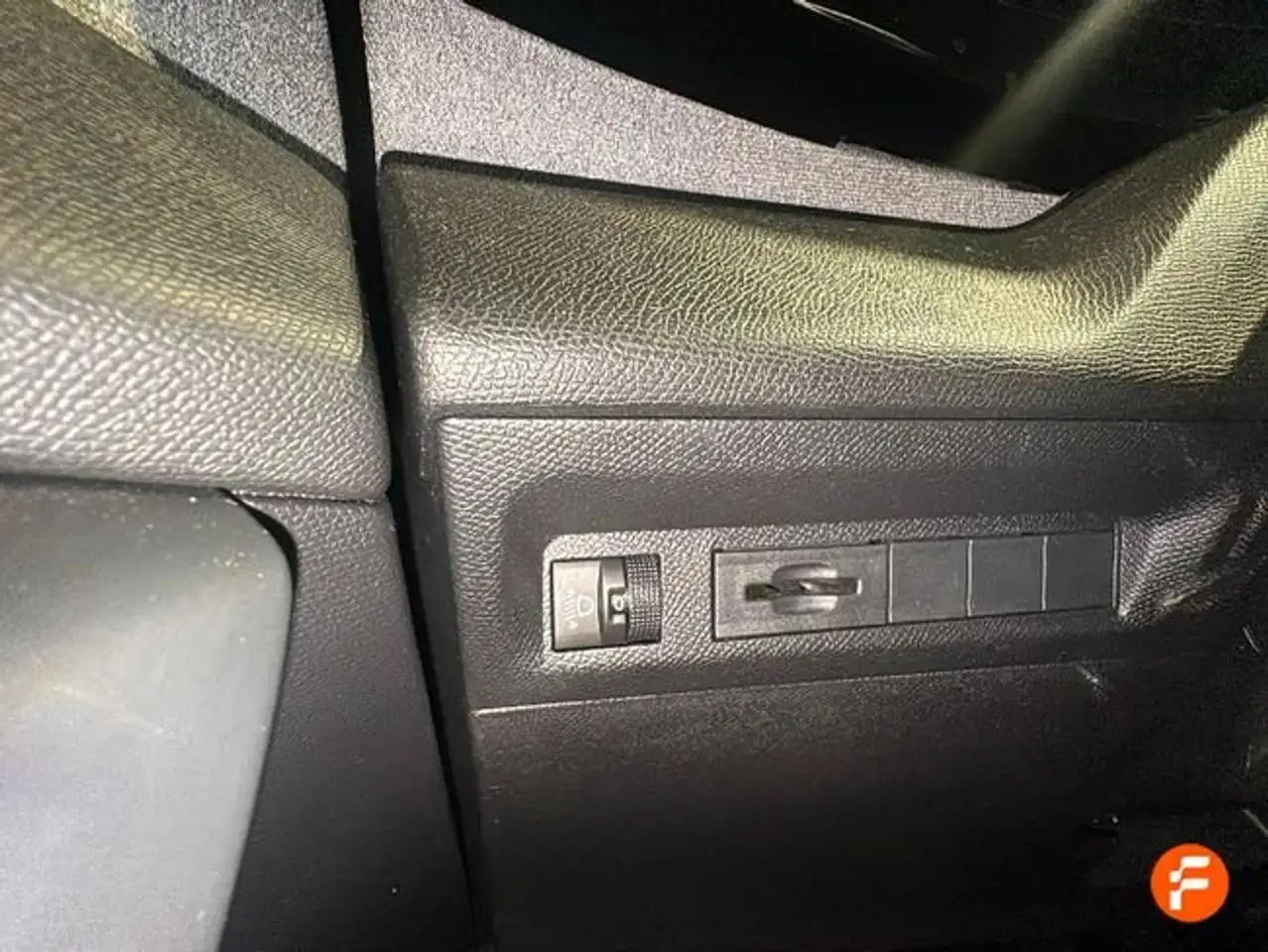 Peugeot 308 1.2 PureTech S&S Allure 130 — Galería del vehículo 25