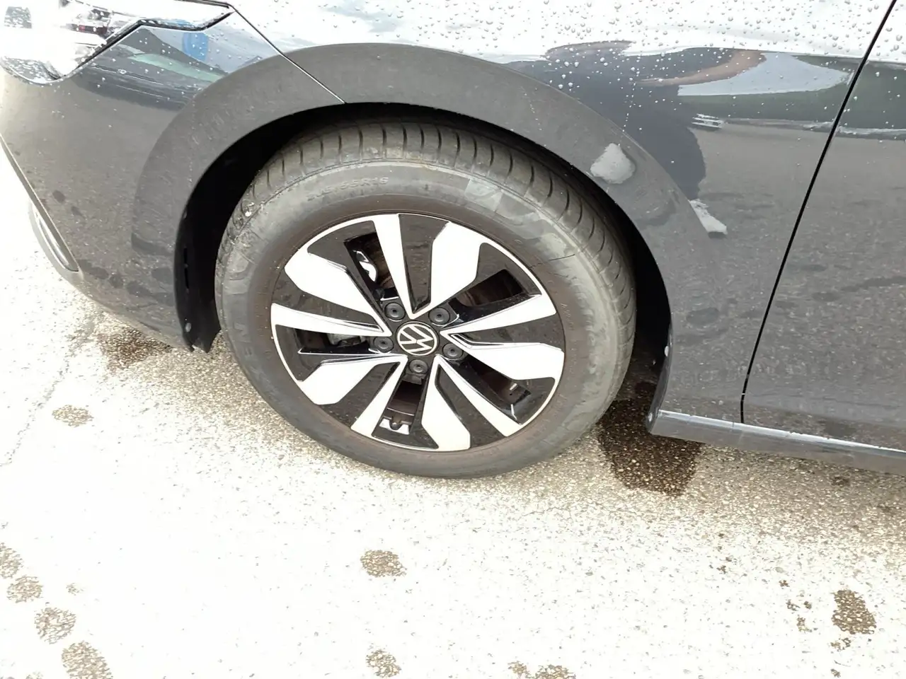 Volkswagen Golf VIII 1.0 TSI Move LED — معرض صور السيارة 18