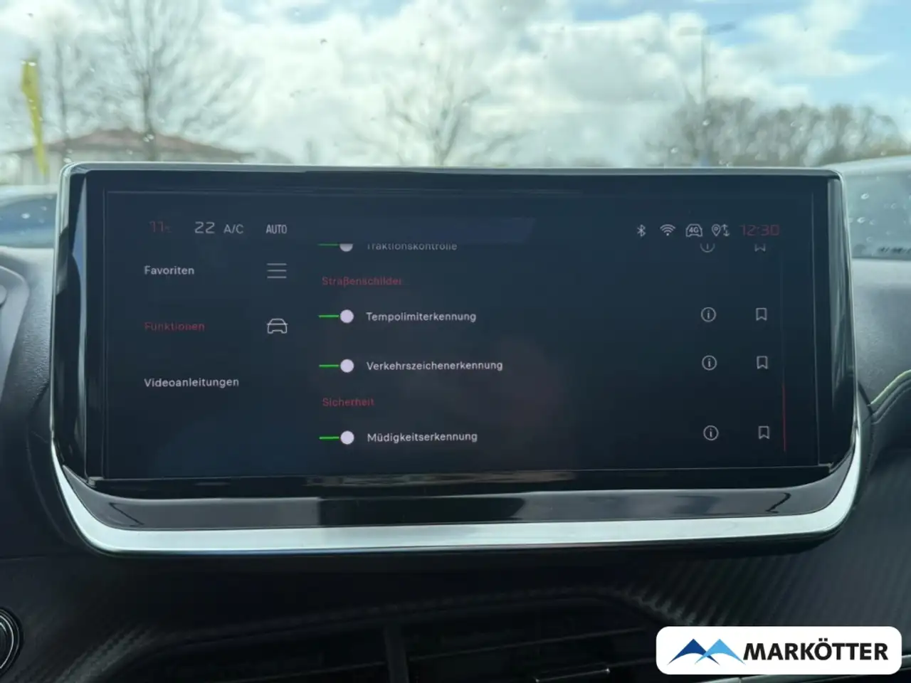 Peugeot 2008 GT CAM/SHZ/LED/ALLWETTER/MASSAGE/ALCANTARA — Galería del vehículo 21