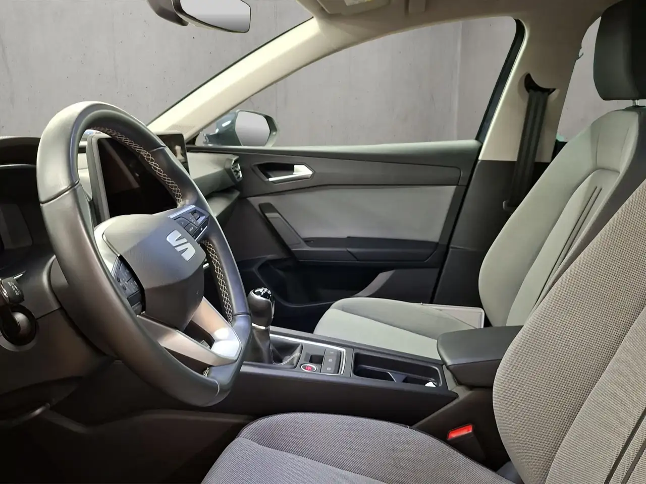 SEAT Leon 1.5 TSI Sportstourer Style Edition — Galería del vehículo 9