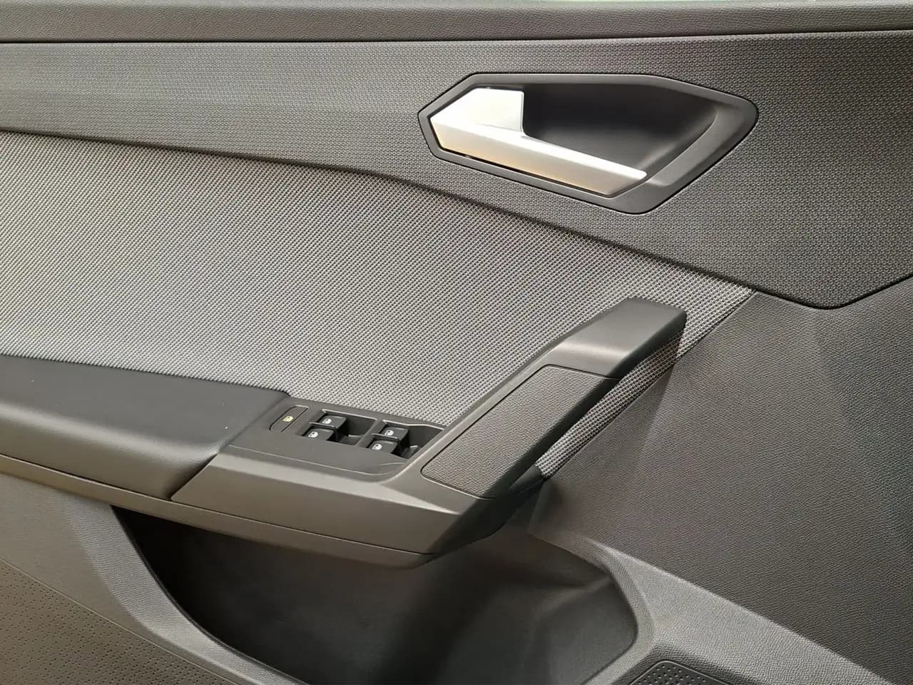 SEAT Leon 1.5 TSI Sportstourer Style Edition — Galería del vehículo 12