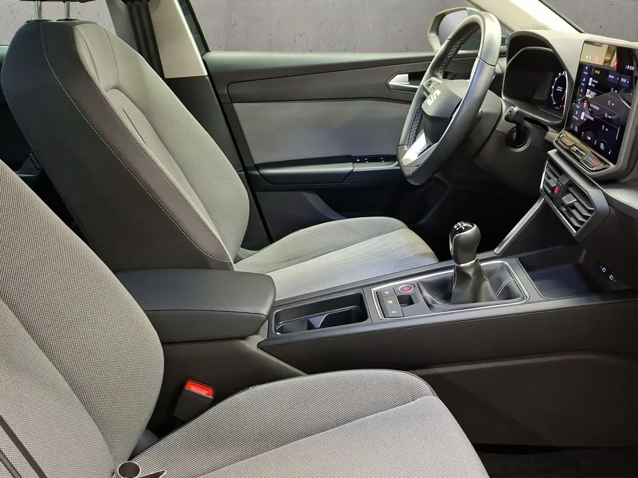 SEAT Leon 1.5 TSI Sportstourer Style Edition — Galería del vehículo 17