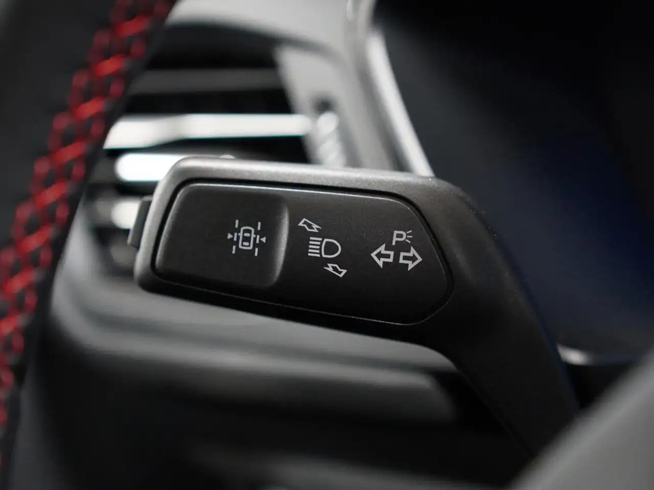 Ford Kuga 2.5 Duratec PHEV ST-Line 4x2 — Vehicle gallery 18