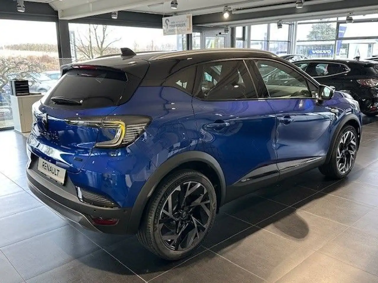Renault Captur Esprit Alpine Full Hybrid 145 — معرض صور السيارة 3