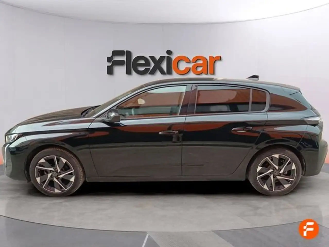 Peugeot 308 1.2 PureTech S&S Allure 130 — Vehicle gallery 4