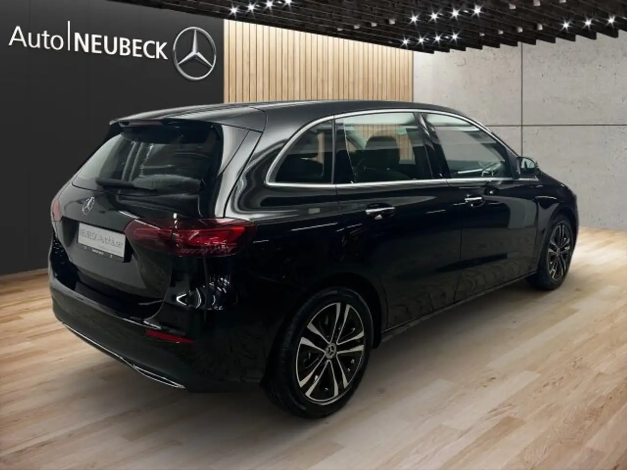 Mercedes-Benz B 250 B 250 4MATIC Progressive/Distronic/Totwinkel/LED — Vehicle gallery 6