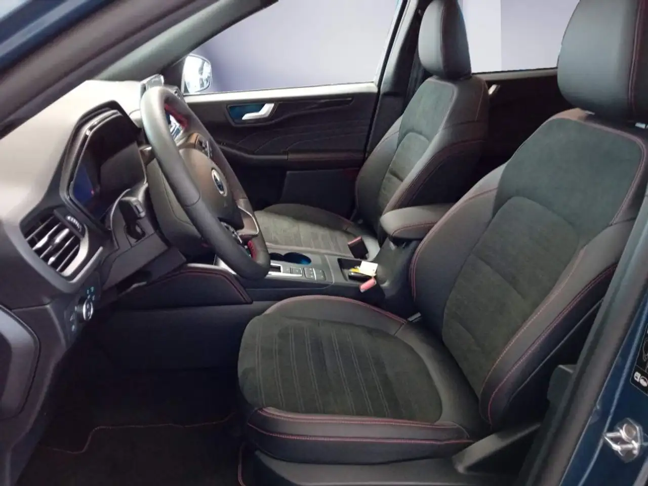 Ford Kuga Kuga 2.5 PHEV ST-LINE X *PANO*LED*ACC* — معرض صور السيارة 8