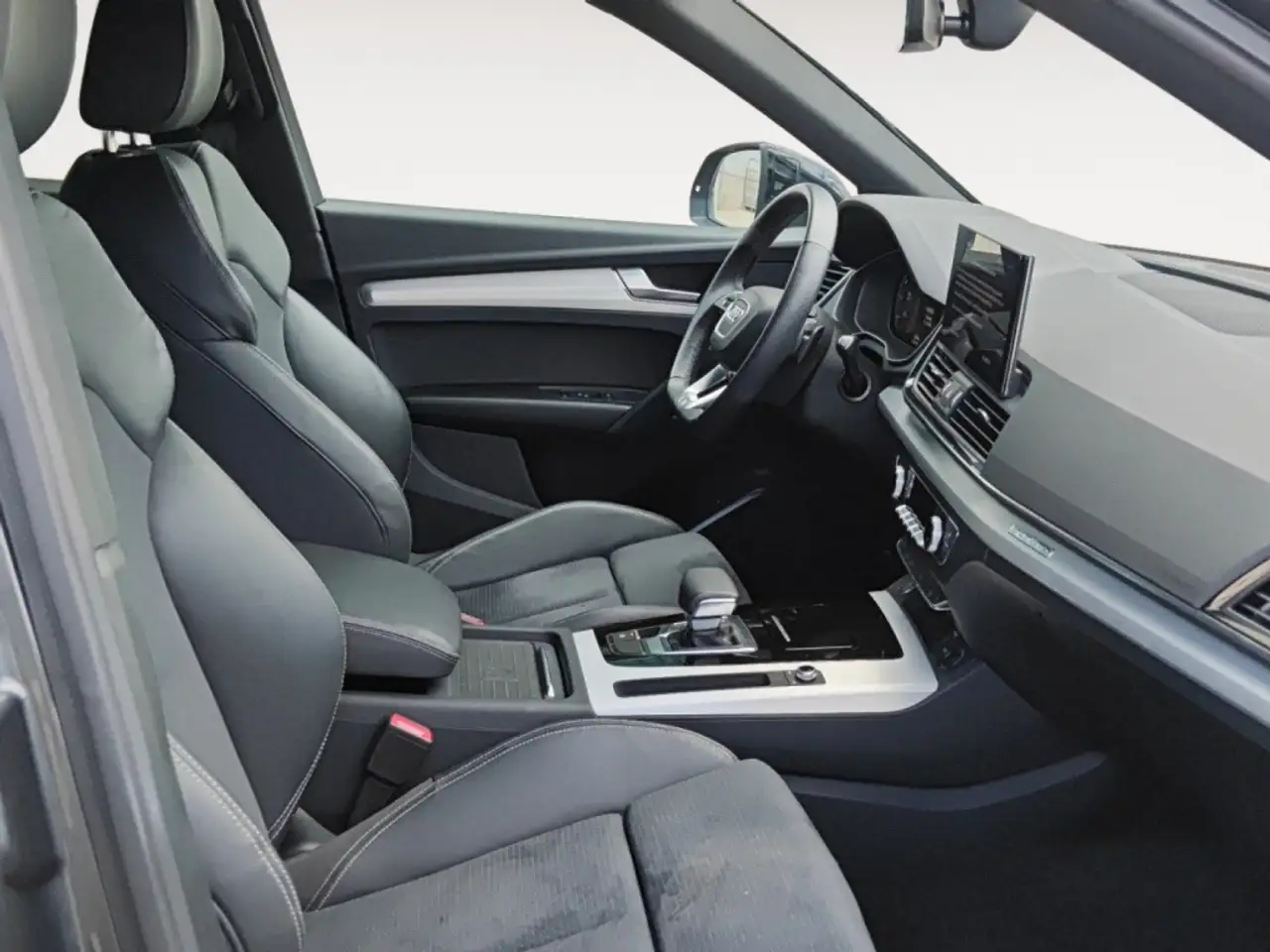 Audi Q5 TODOTERRENO 2.0 TDI MHEV BLACK LINE S TRONIC QUATT — معرض صور السيارة 6