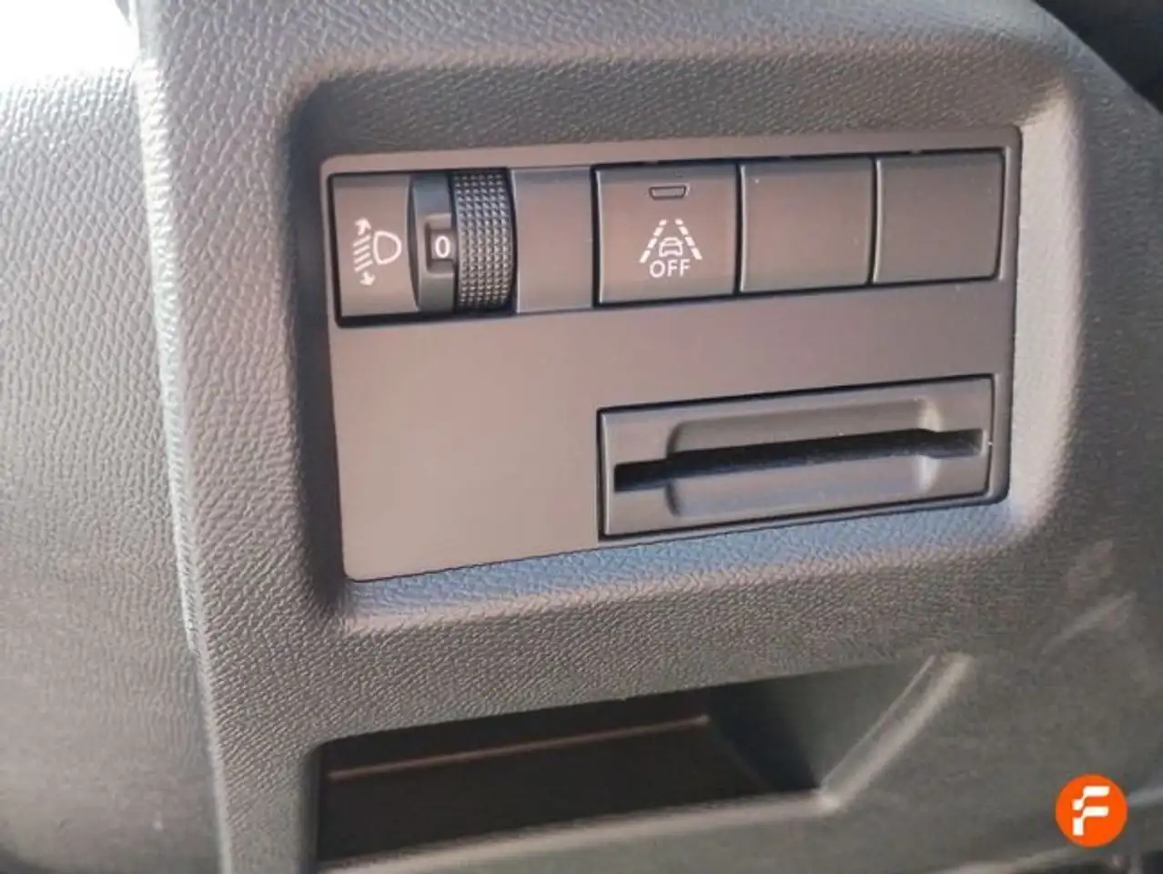 Citroen C5 Aircross HYBRID 100kW (136CV) e-DCS6 E Series — Vehicle gallery 25