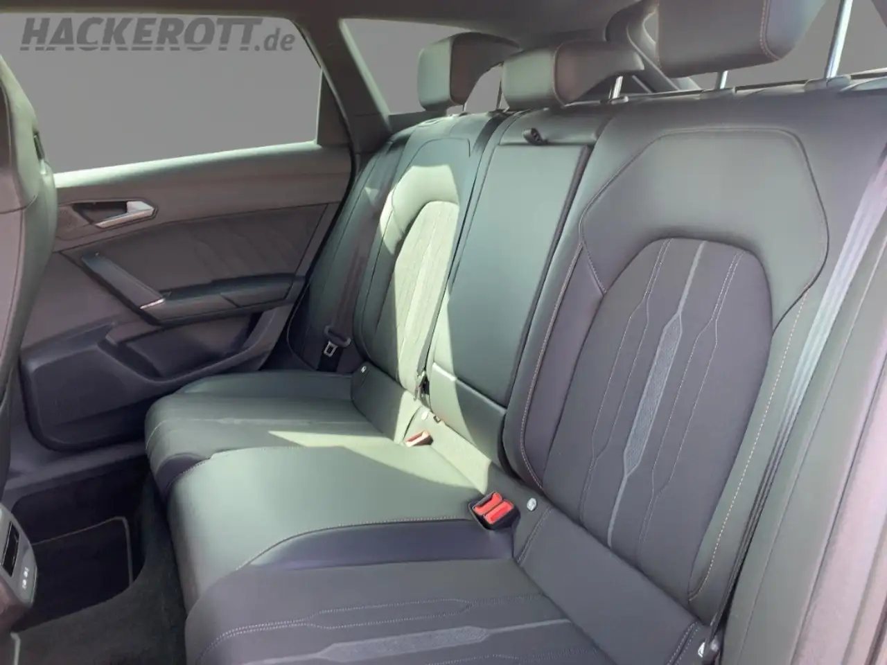 CUPRA Leon ST VZ 2.0TSI DSG LED Navi Keyless AD e-Sitze ACC — معرض صور السيارة 7
